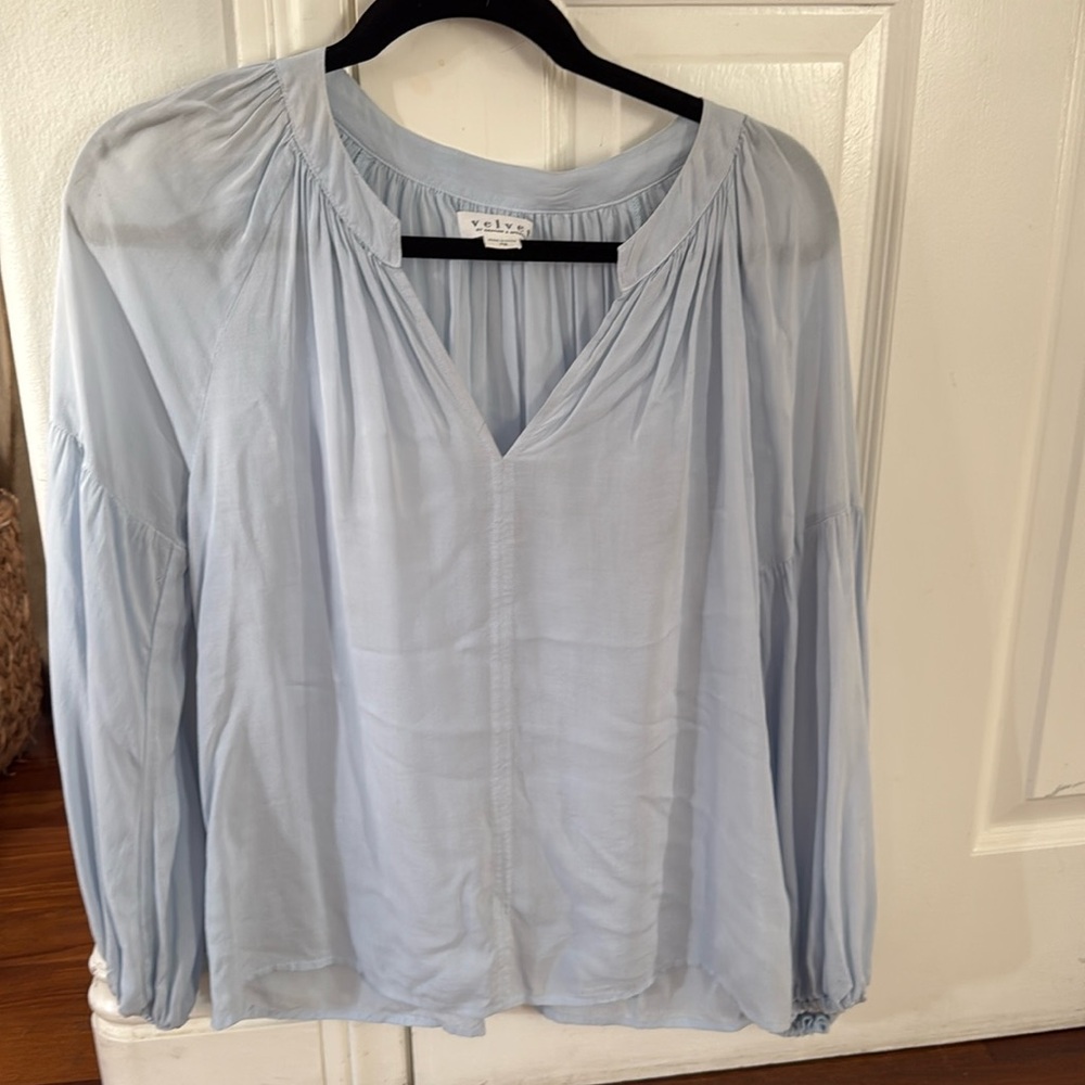 Velvet by Graham & Spencer blouse